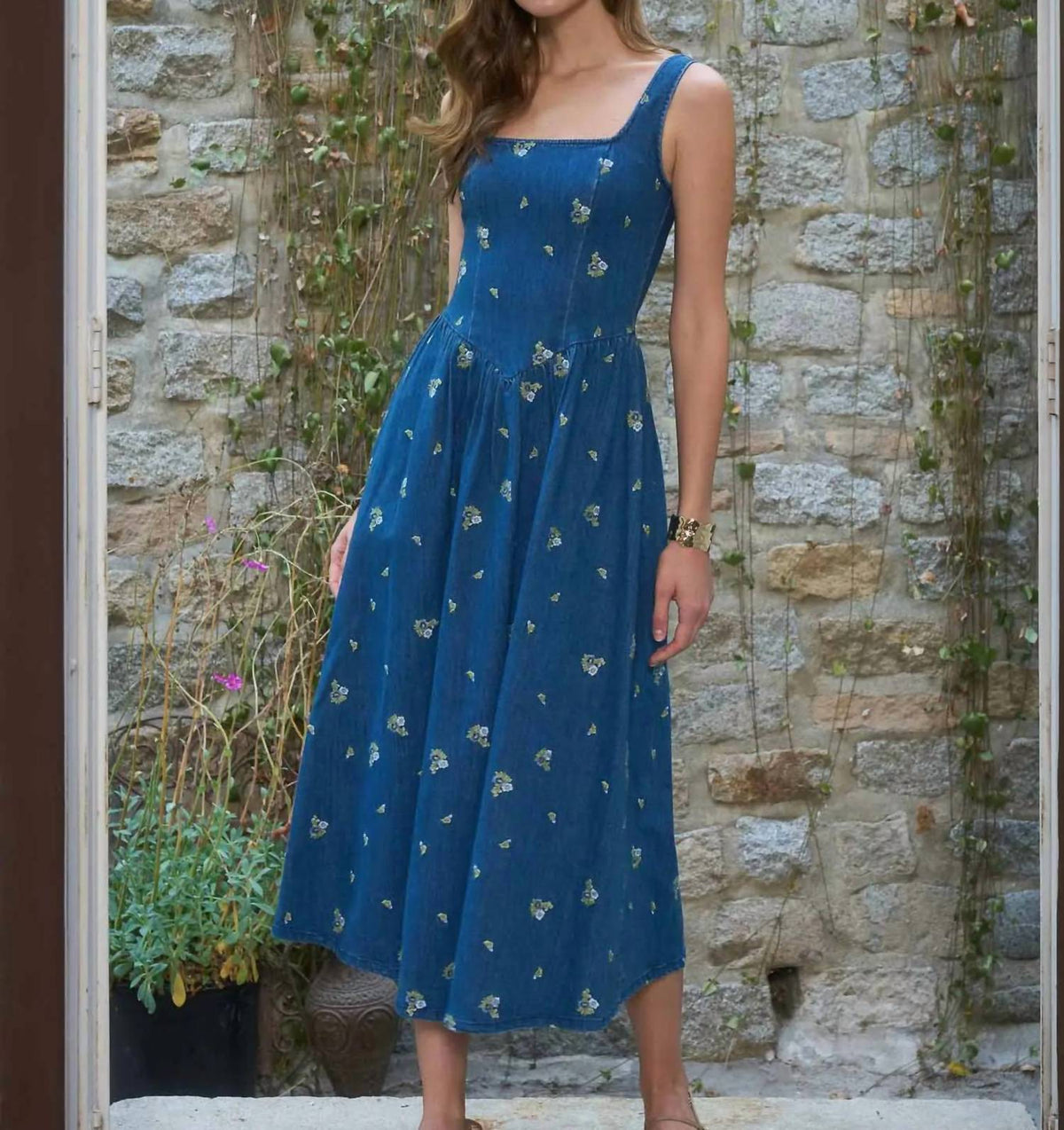 Moon River - Floral Embroidered Corset Detail Midi Dress