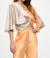 Reneec. - Satin Vibrant Short Sleeve Top