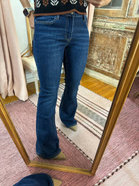 Lovervet - Mid Rise Flare Jeans