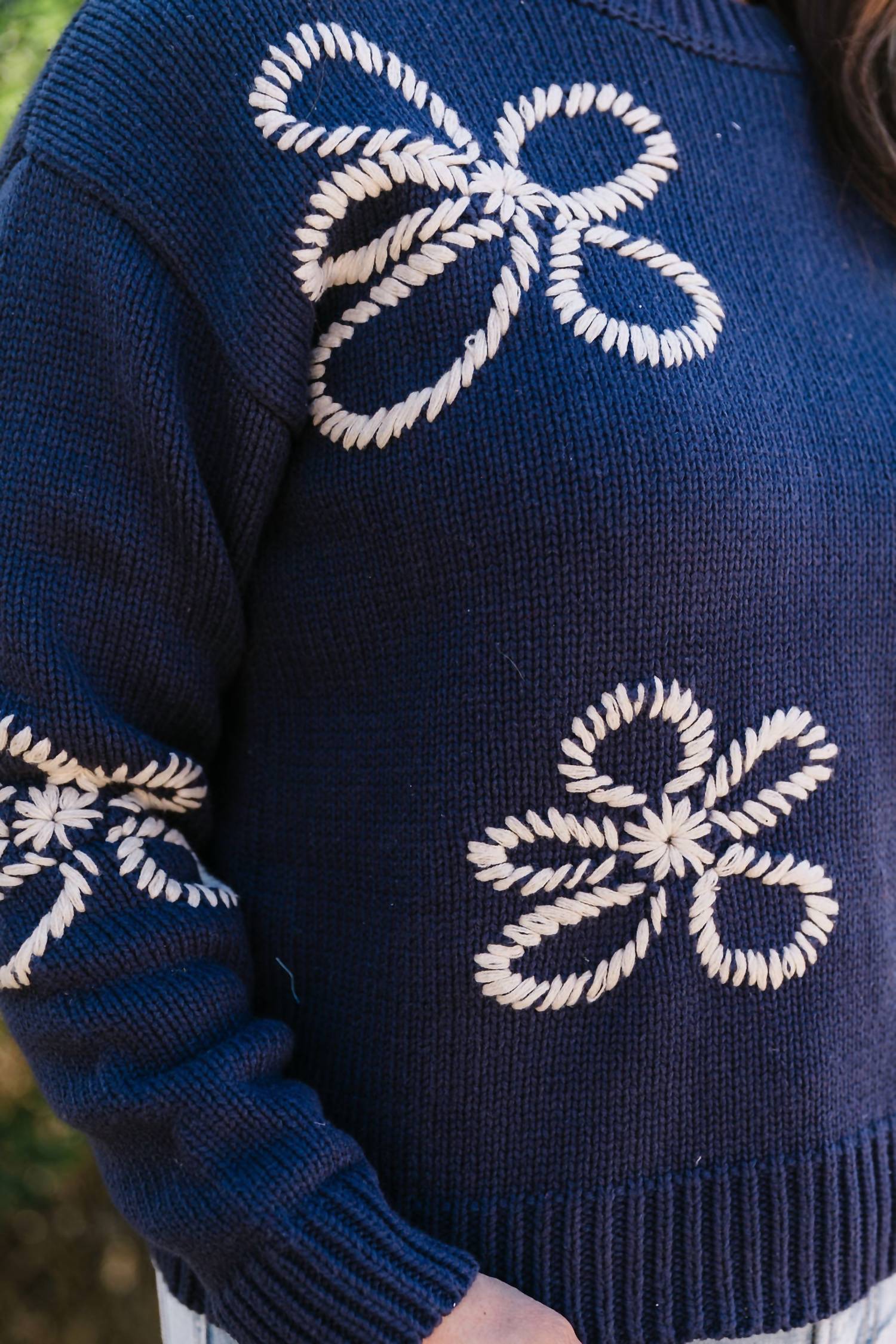 Tea N Rose - Kitty Embroidered Sweater