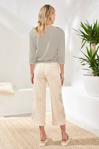 Tribal - Audrey Button-fly Wide Crop Jeans With Floral Detail