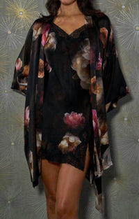 Samantha Chang - Classic Silk Short Kimono