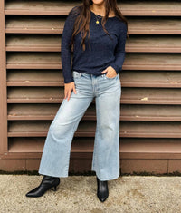 Dylan - Long Sleeve Classic Crew Top