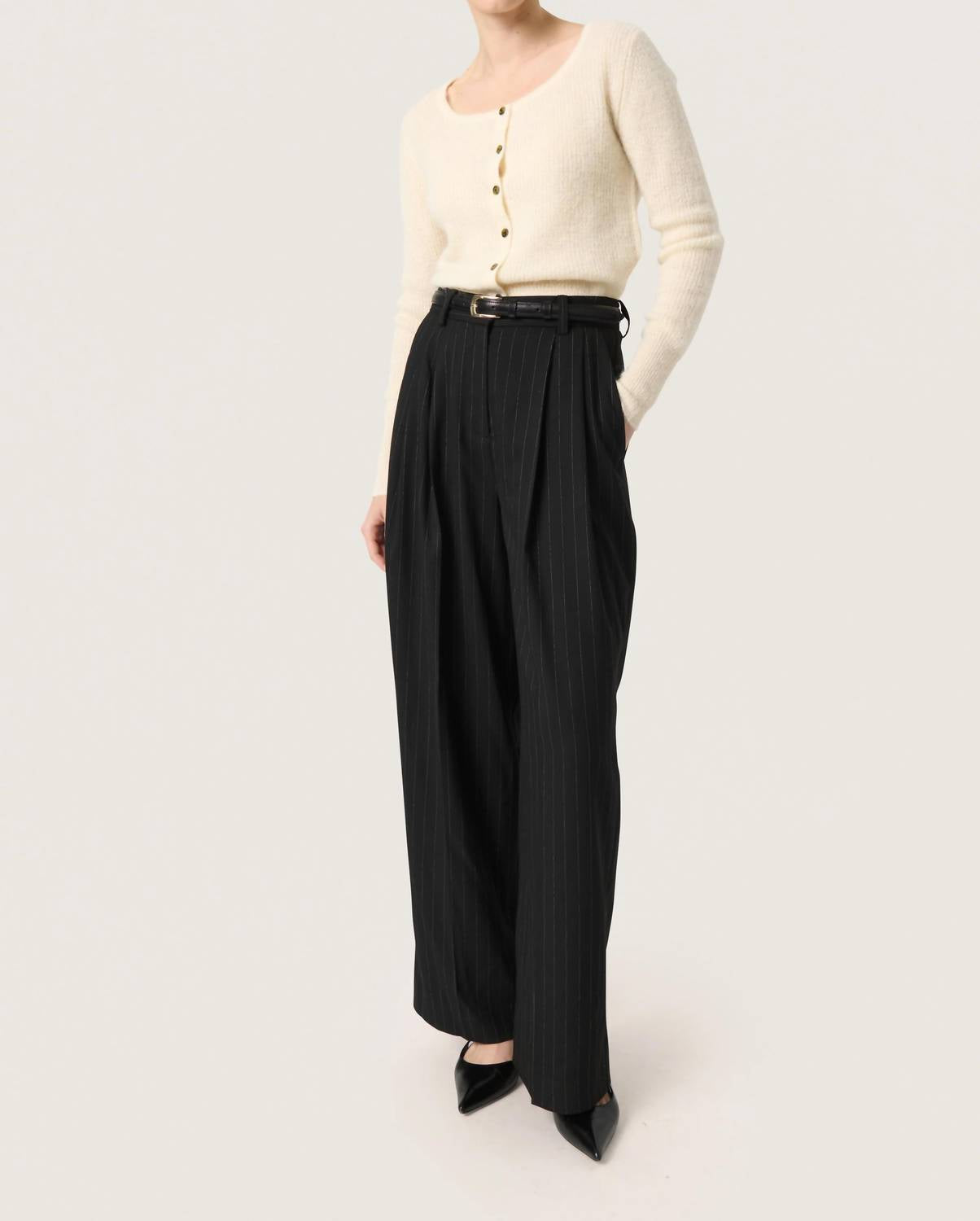 Soaked In Luxury - Tuesday Slim Fit Button Cardigan