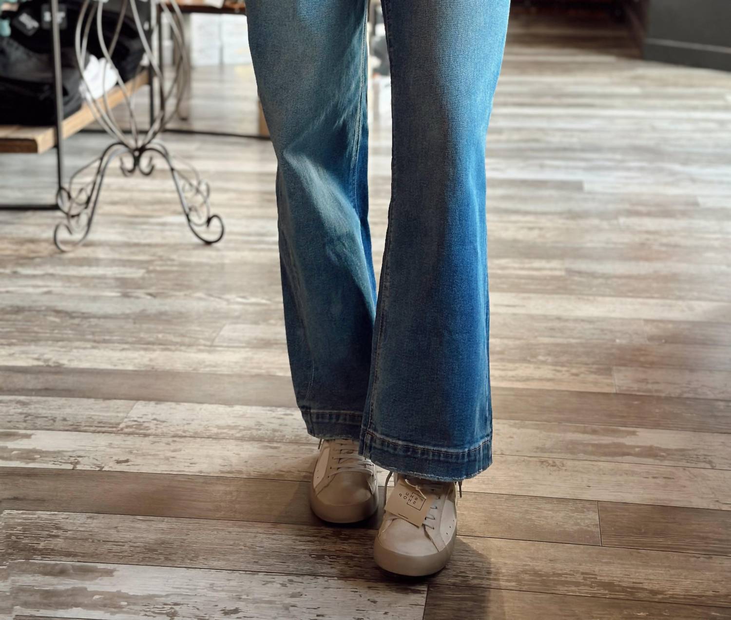 Lovervet - High Rise Wide Leg Strouser Jeans
