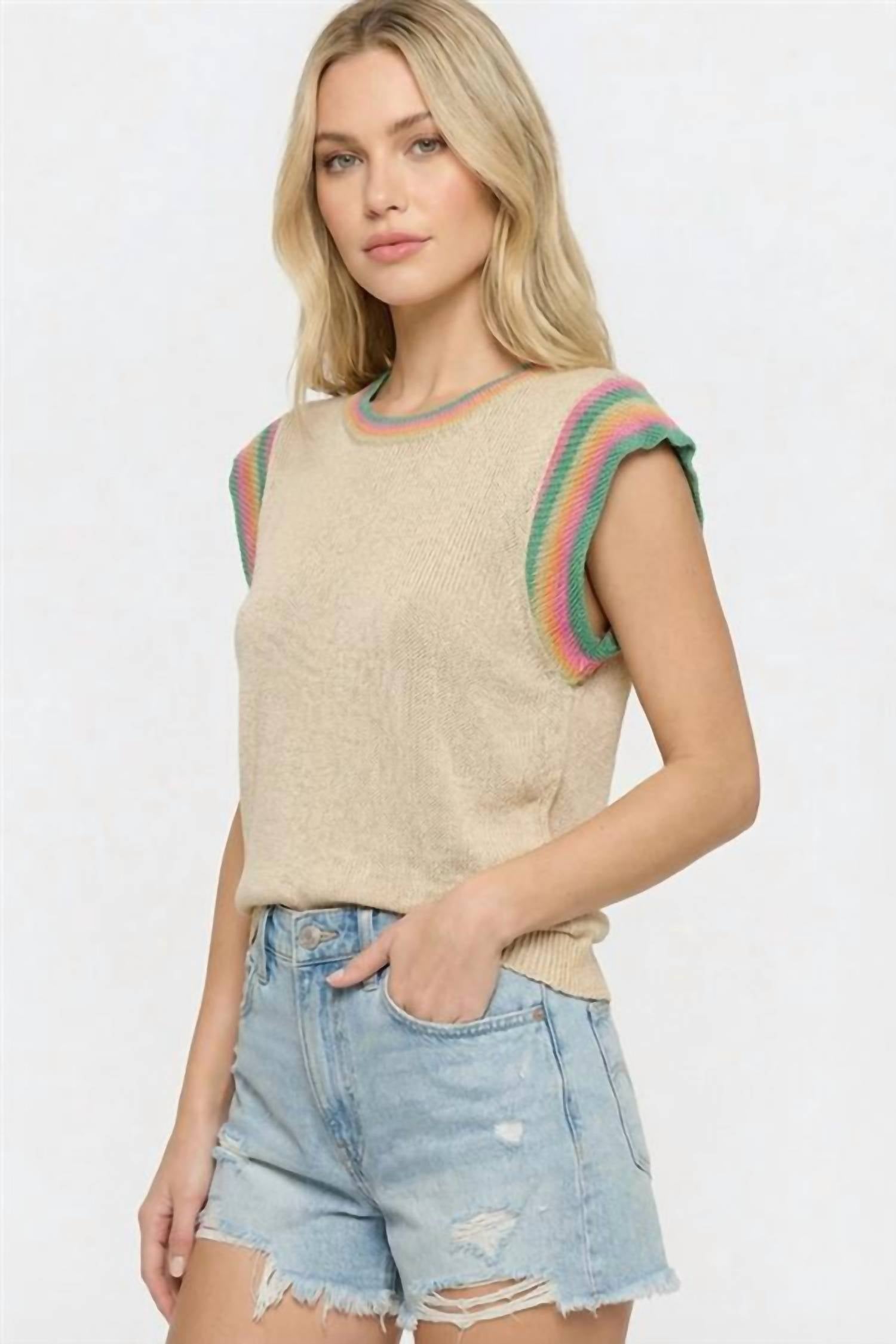 Staccato - Multi Accented Flutter Sleeve Top