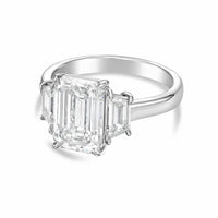 Diana M Jewels - Women's Emerald Lab-Grown Diamond Ring (5.00 Ct) - Statement