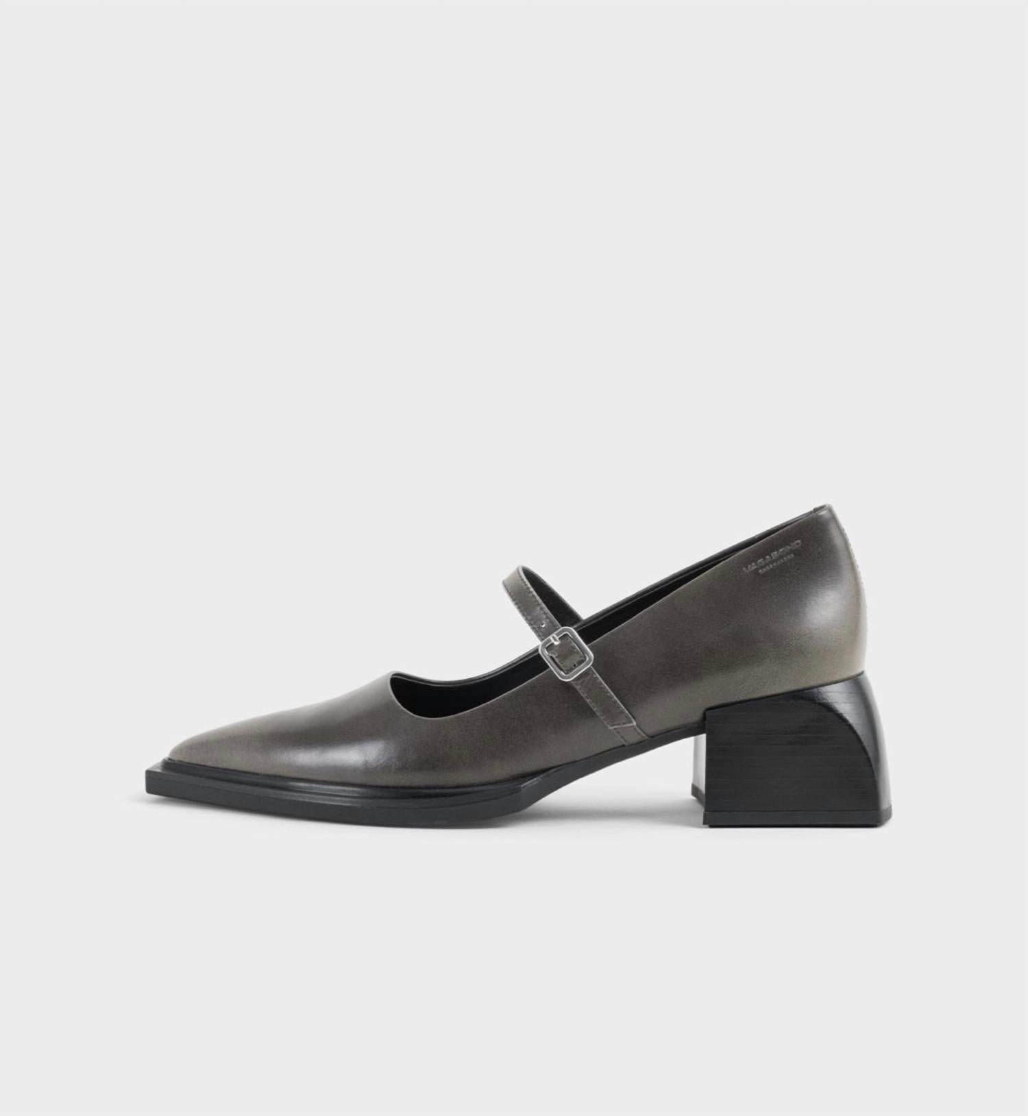Vagabond Shoemakers - Women's Vivian Mary Jane Pumps