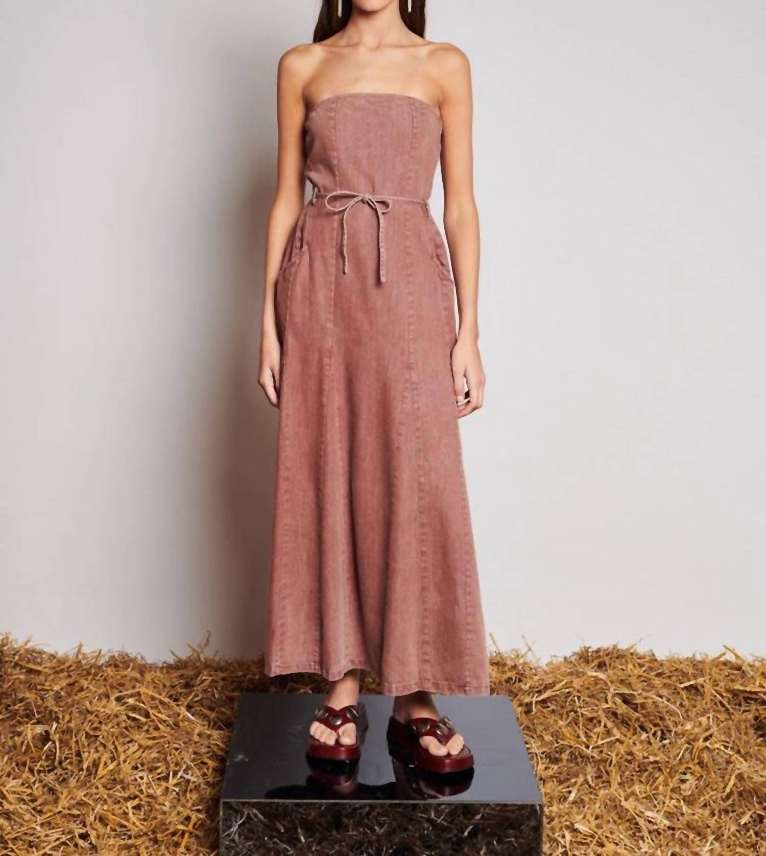 Ghospell - Britt Strapless Denim Midi Dress