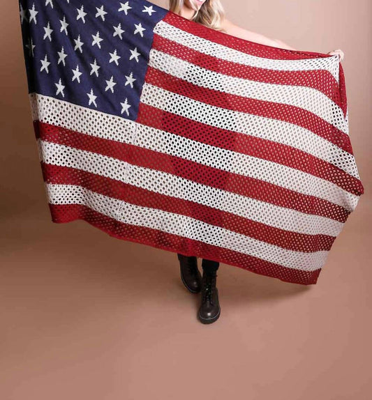 Leto - Women's Oversized American Flag Knit Blanket Scarf