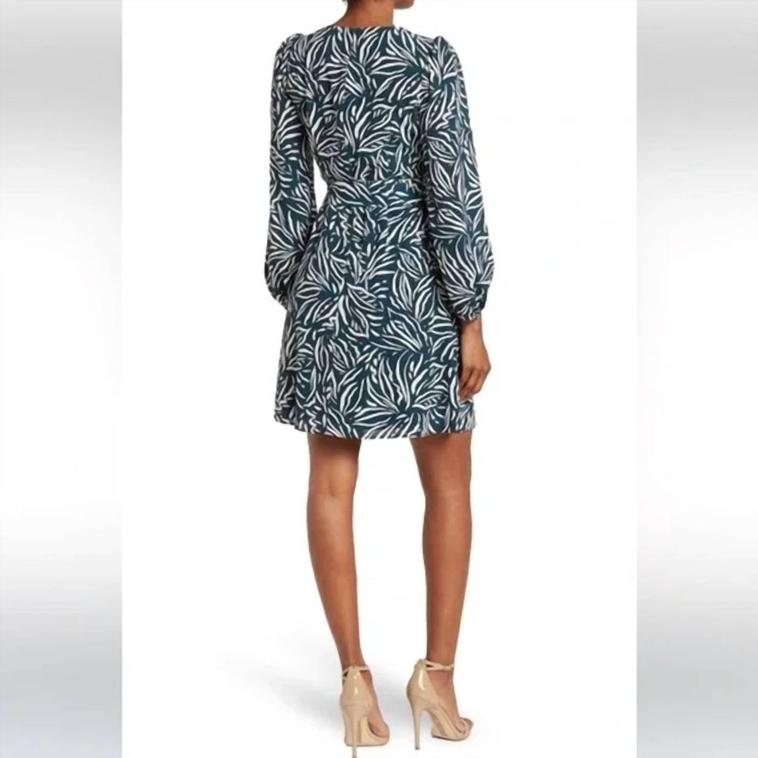 Eliza J - Leaf Print Crepe Dress