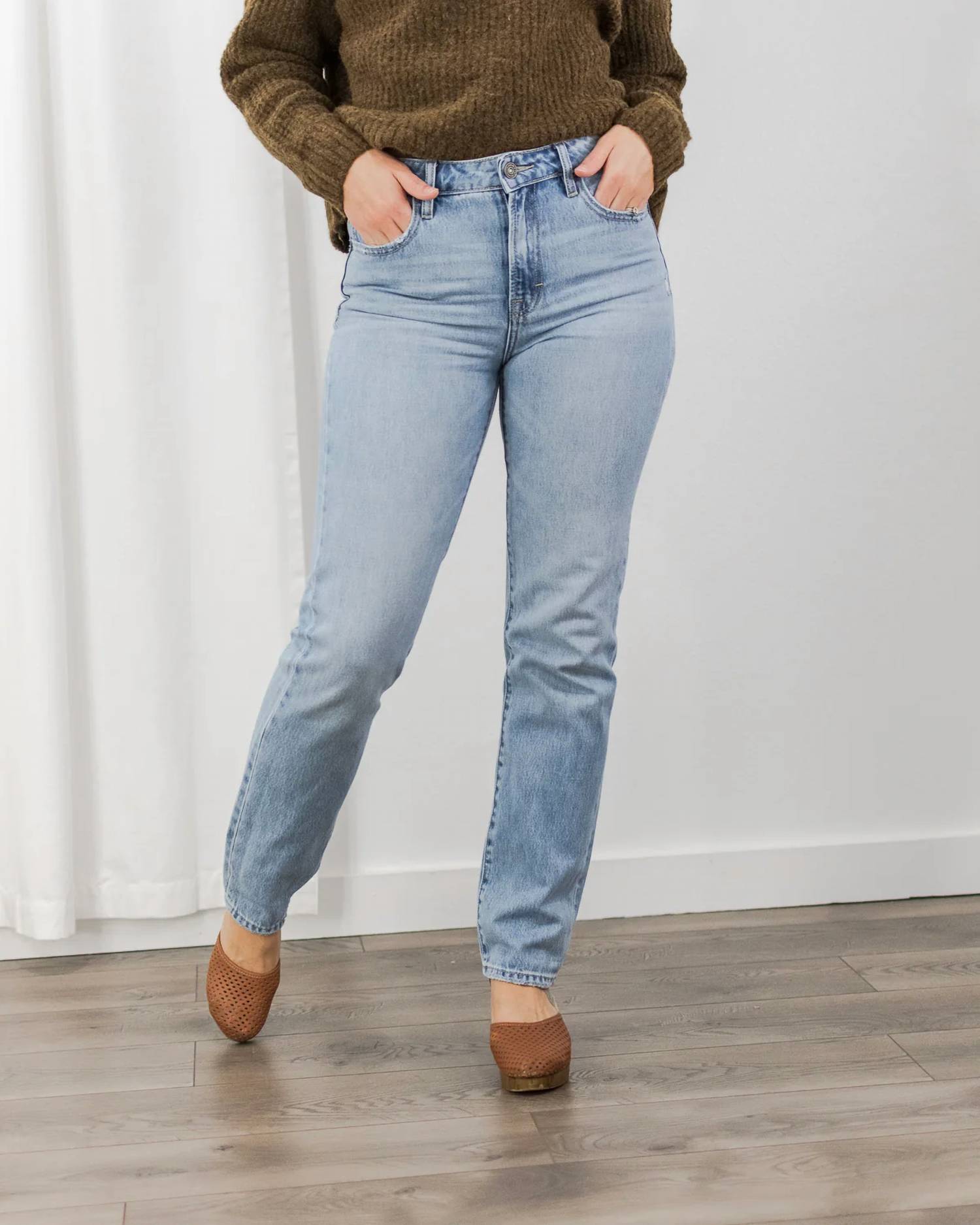 Hidden - Long Mom Jeans