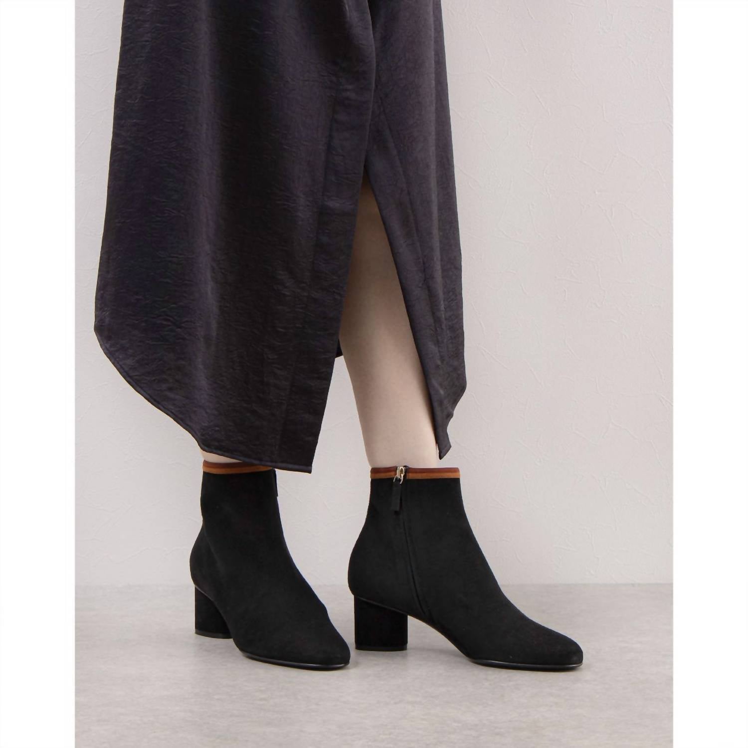 Salvatore Ferragamo - Women's Ankle Sude Booties