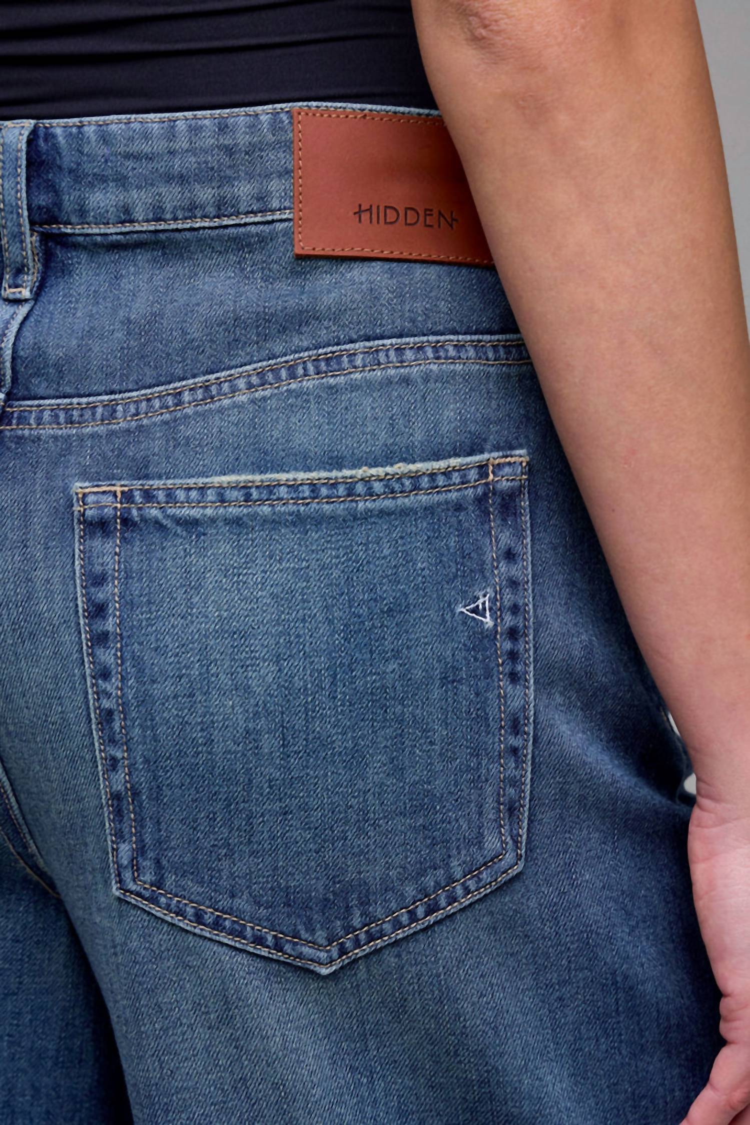 Hidden - Nori High Rise Super Wide Leg Jeans