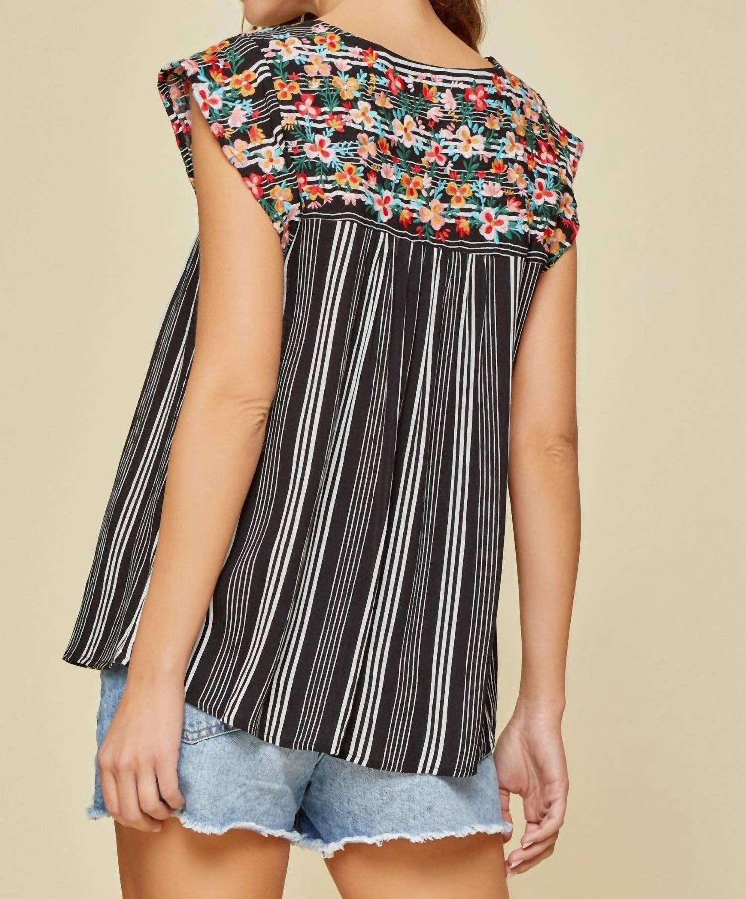 Andree By Unit - Flutter Sleeve Striped And Embroidered Top