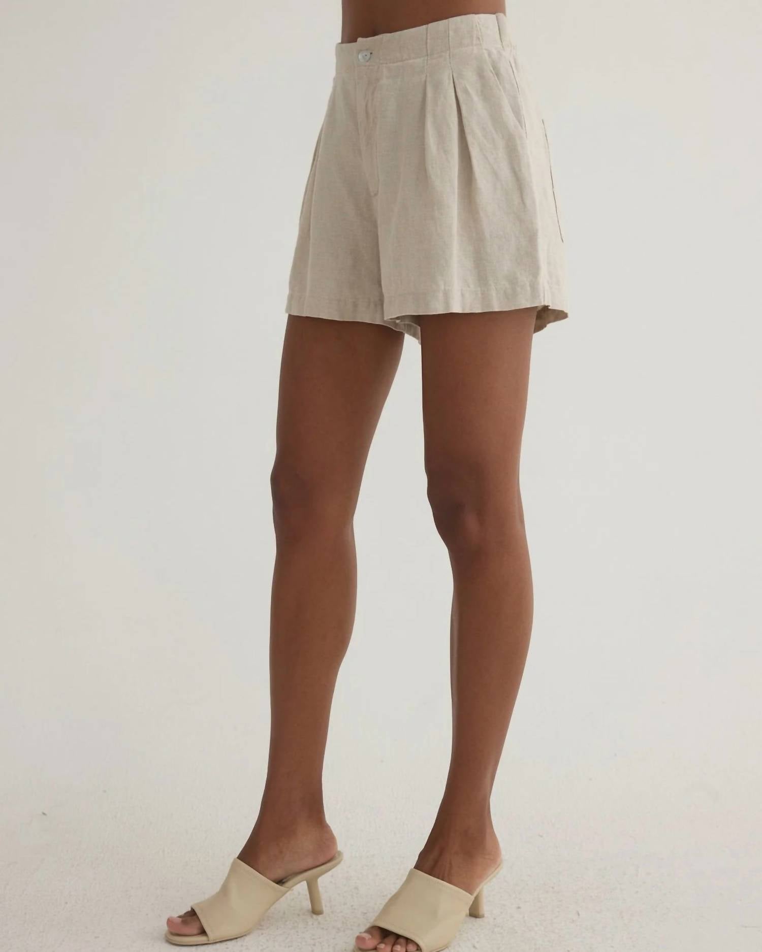 Bella Dahl Pleated Shorts in linen sand - women's shorts - detail view