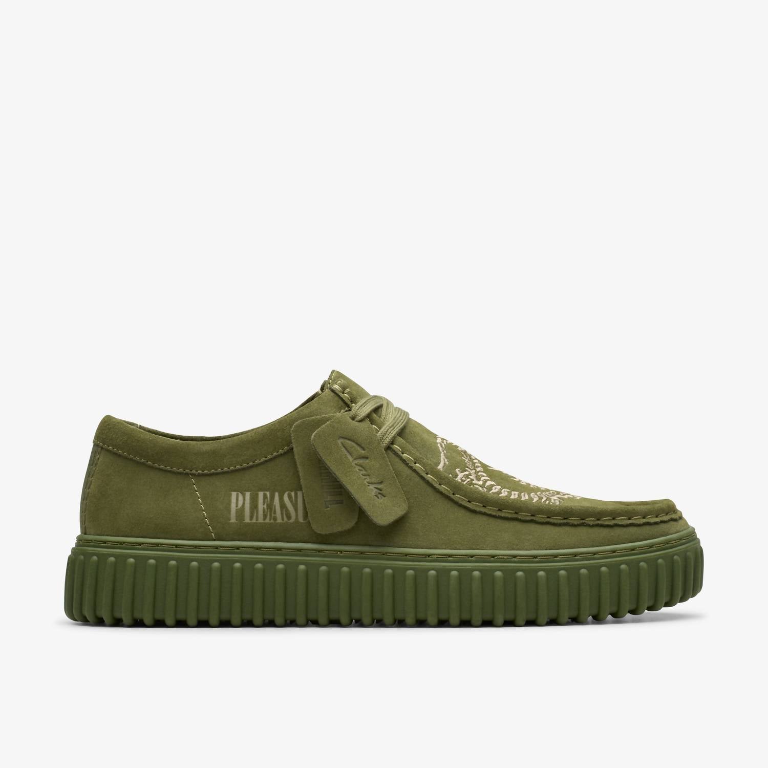 Clarks Men's Pleasures Tornhill Drgnlo Shoe in olive suede - men's sneaker - detail view