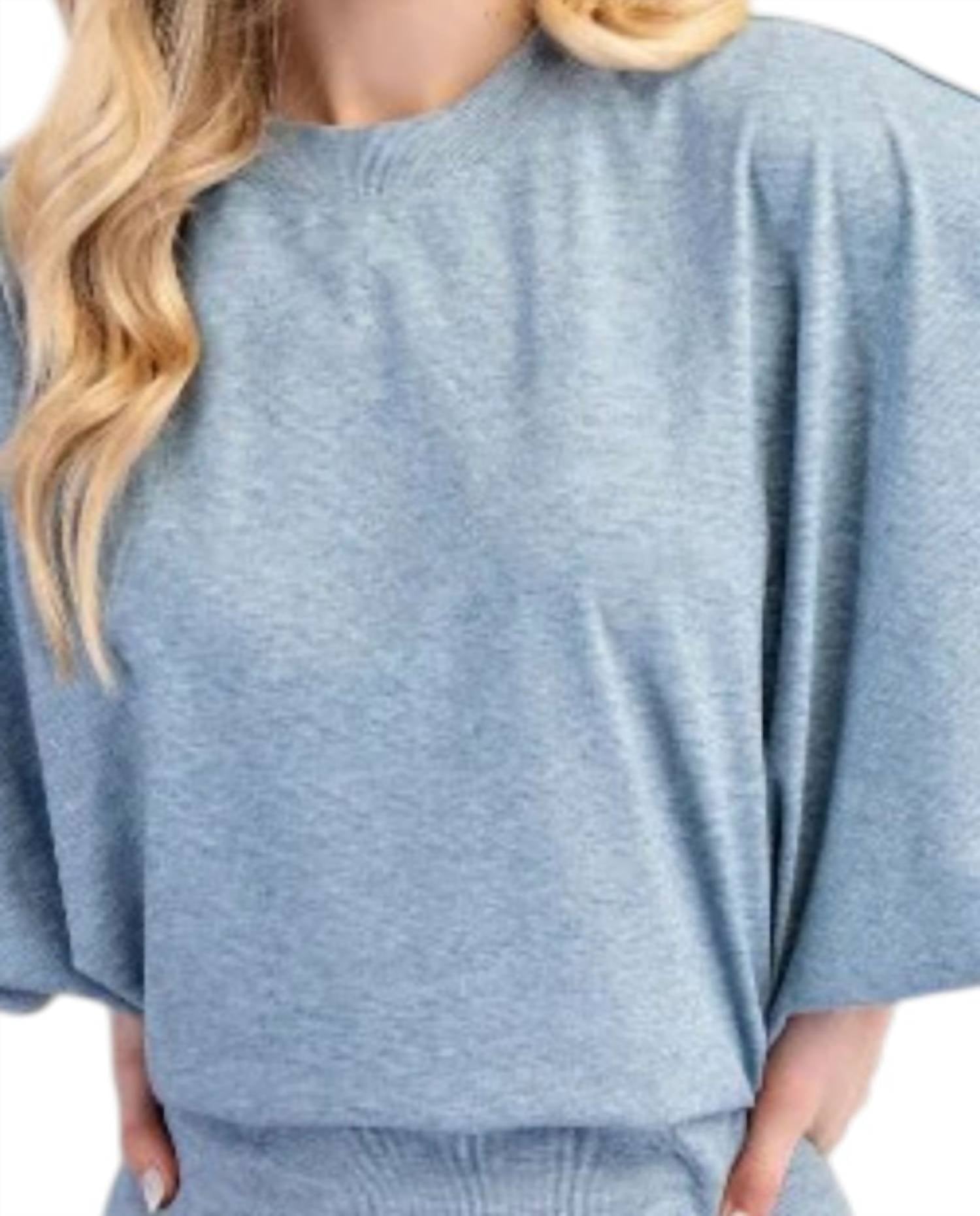 Glam - Breezy Elegance Tee