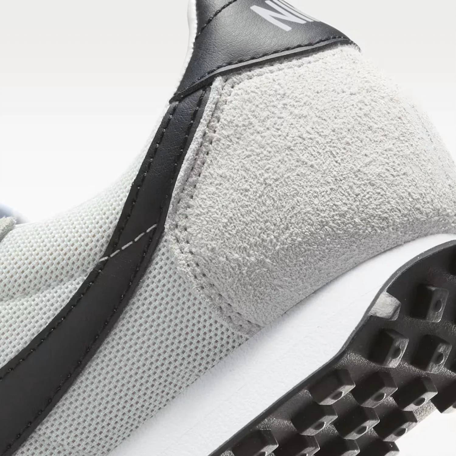 Nike - Women's Ld-1000 Summit Shoes