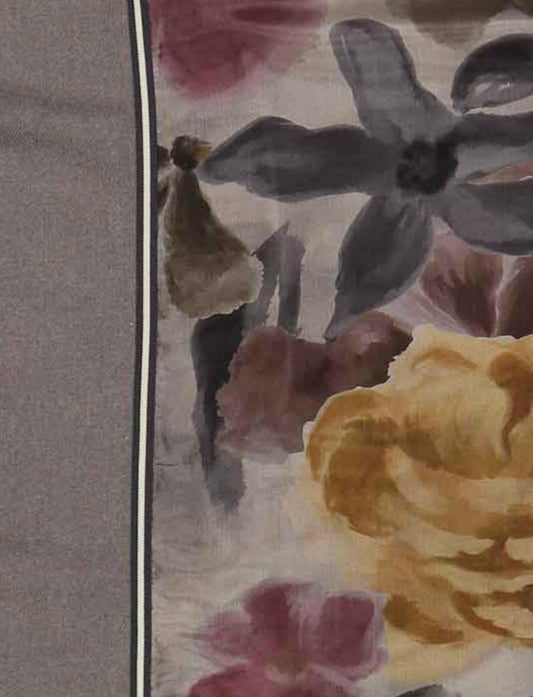 V. Fraas - Women's Floral Patchwork Wrap