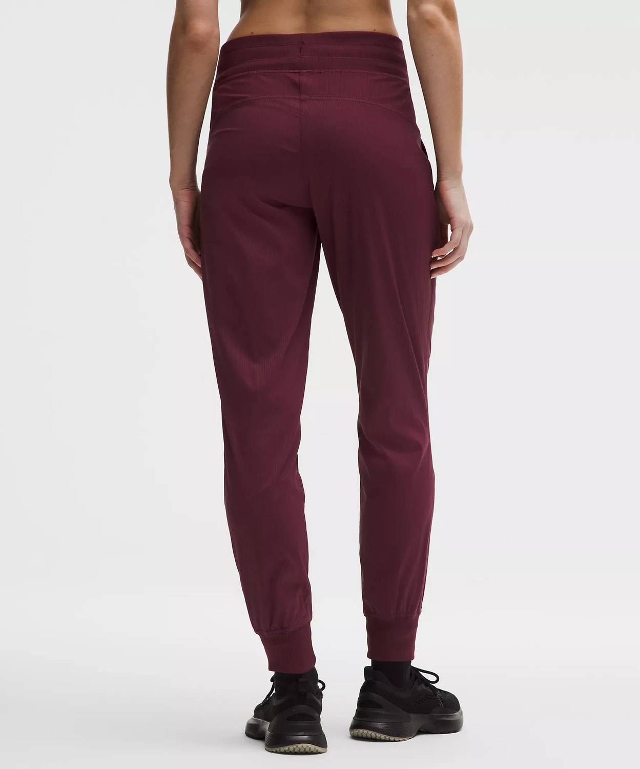 Lululemon - Dance Studio Mid-rise Jogger