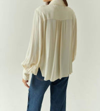 EXQUISE Harlee Collar Long Sleeve Shirt in ecru - women's blouse - detail view