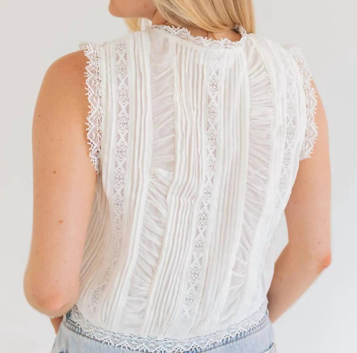 Raisonnel - Lace Pintuck Sleeveless Top