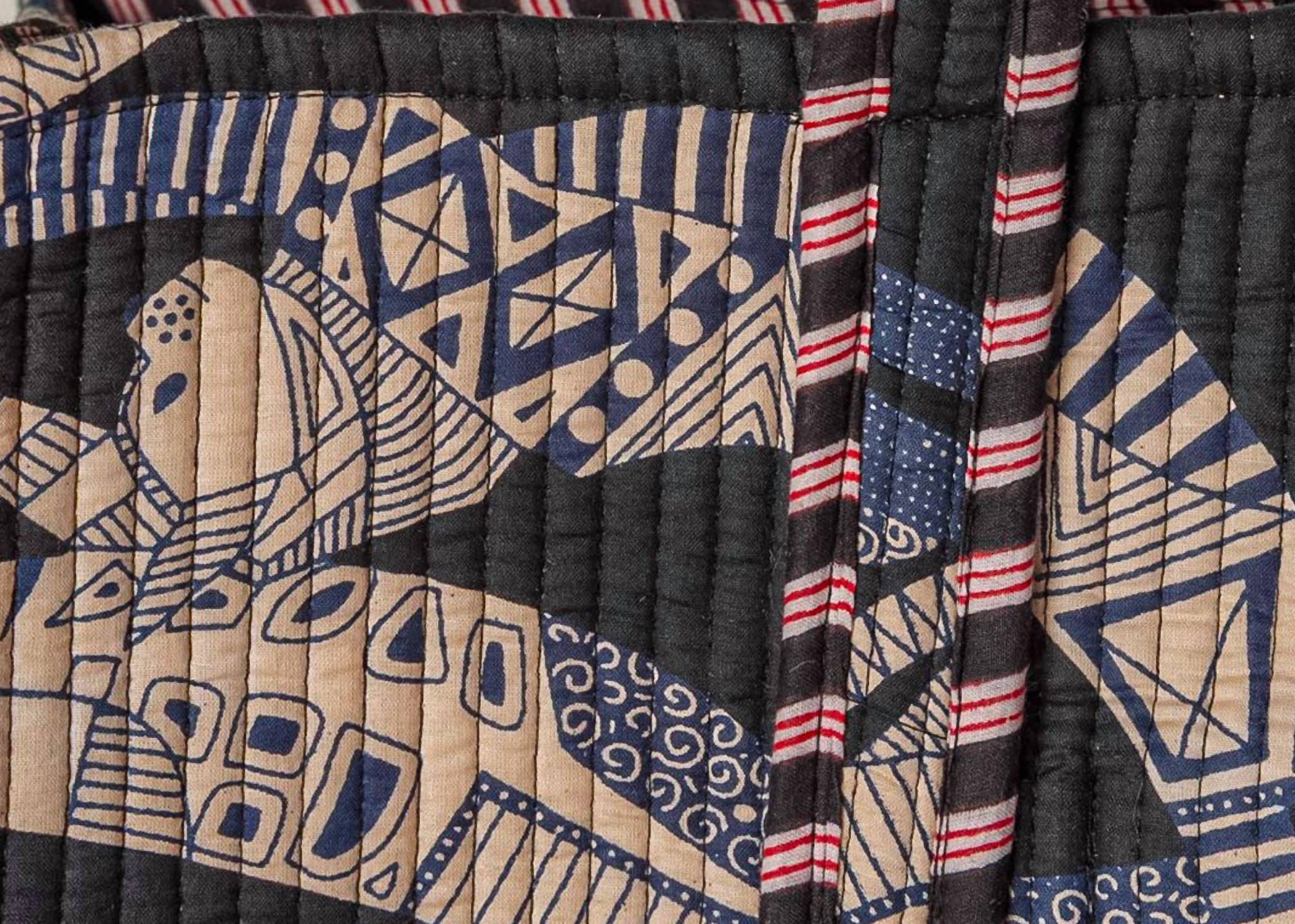 Verve Culture - Women's Quilted Tote Bag With Feline Designs