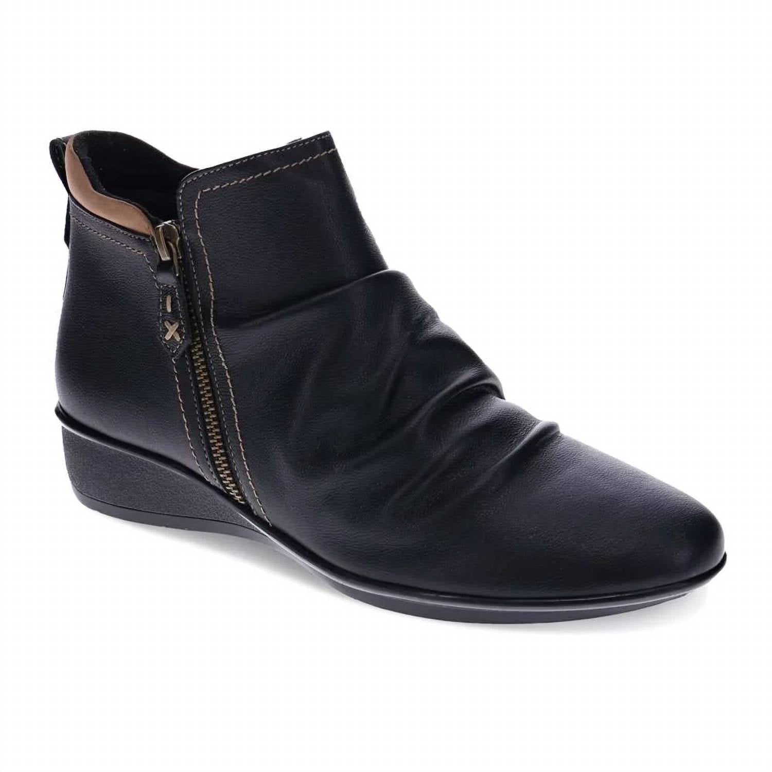 Revere - Women's Plymouth Wedge Boot