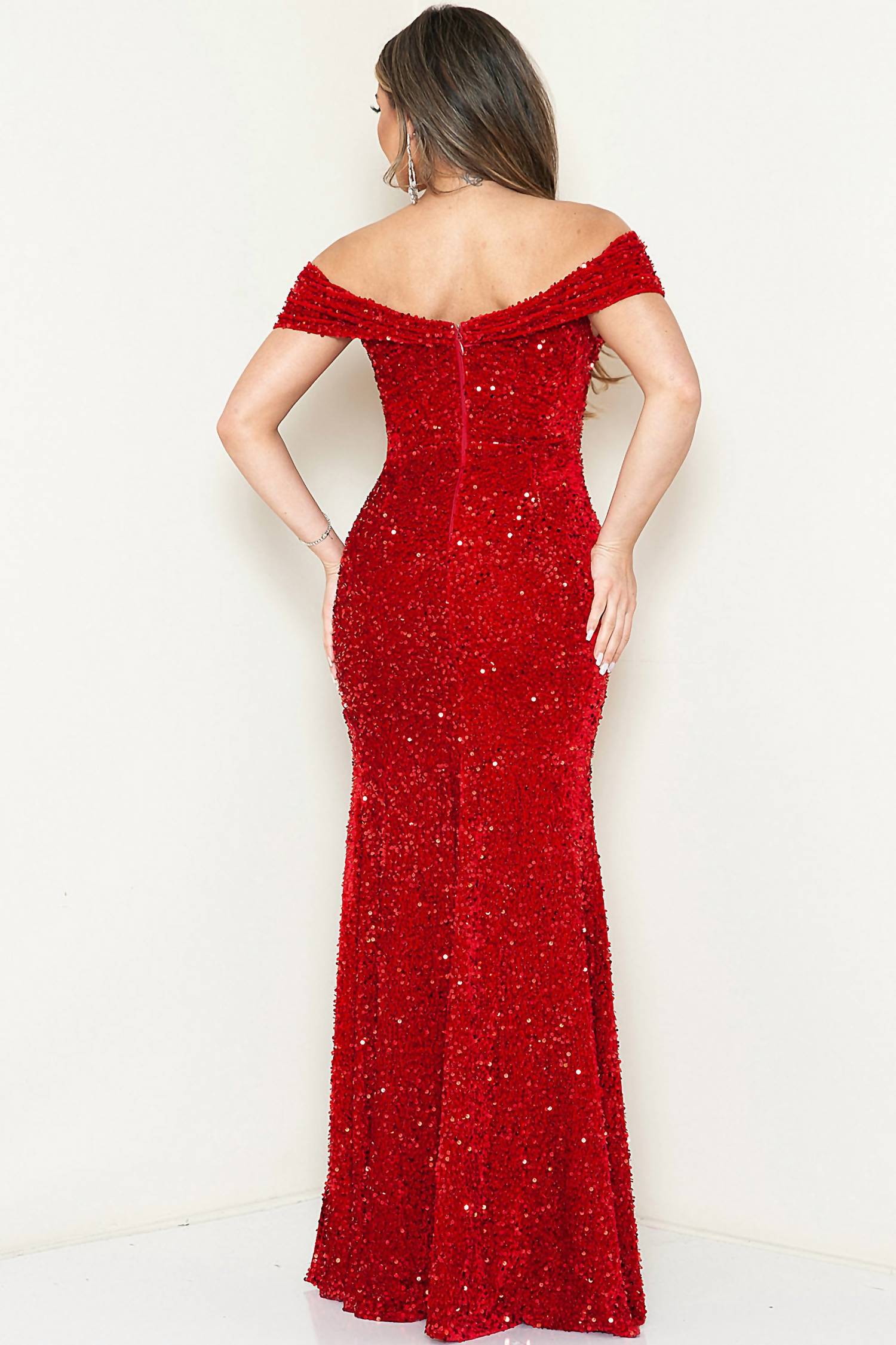 Maniju - Elegant Off-the-shoulder Prom Dress