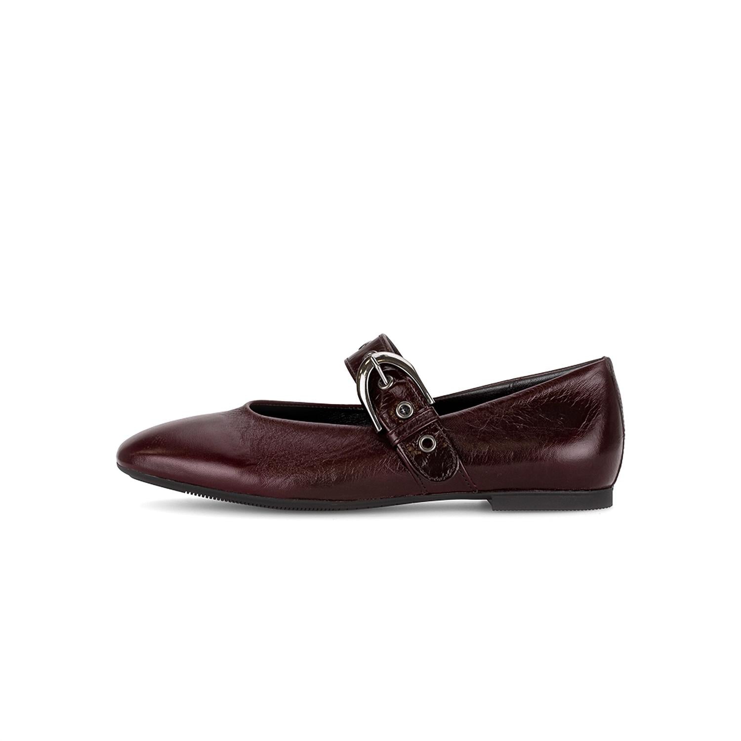 GABOR Women's Flat Ballerina Shoes in burgundy - women's flats - detail view