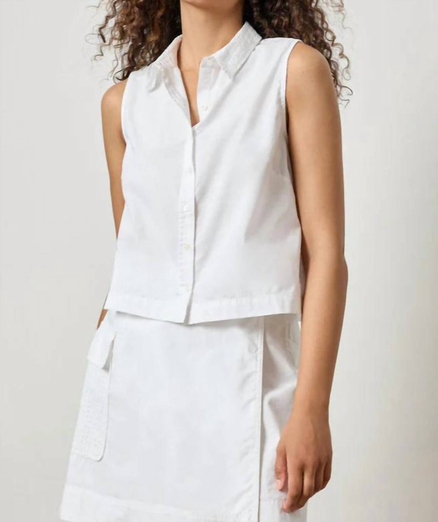 Lilla P - Eyelet Collar Sleeveless Shirt