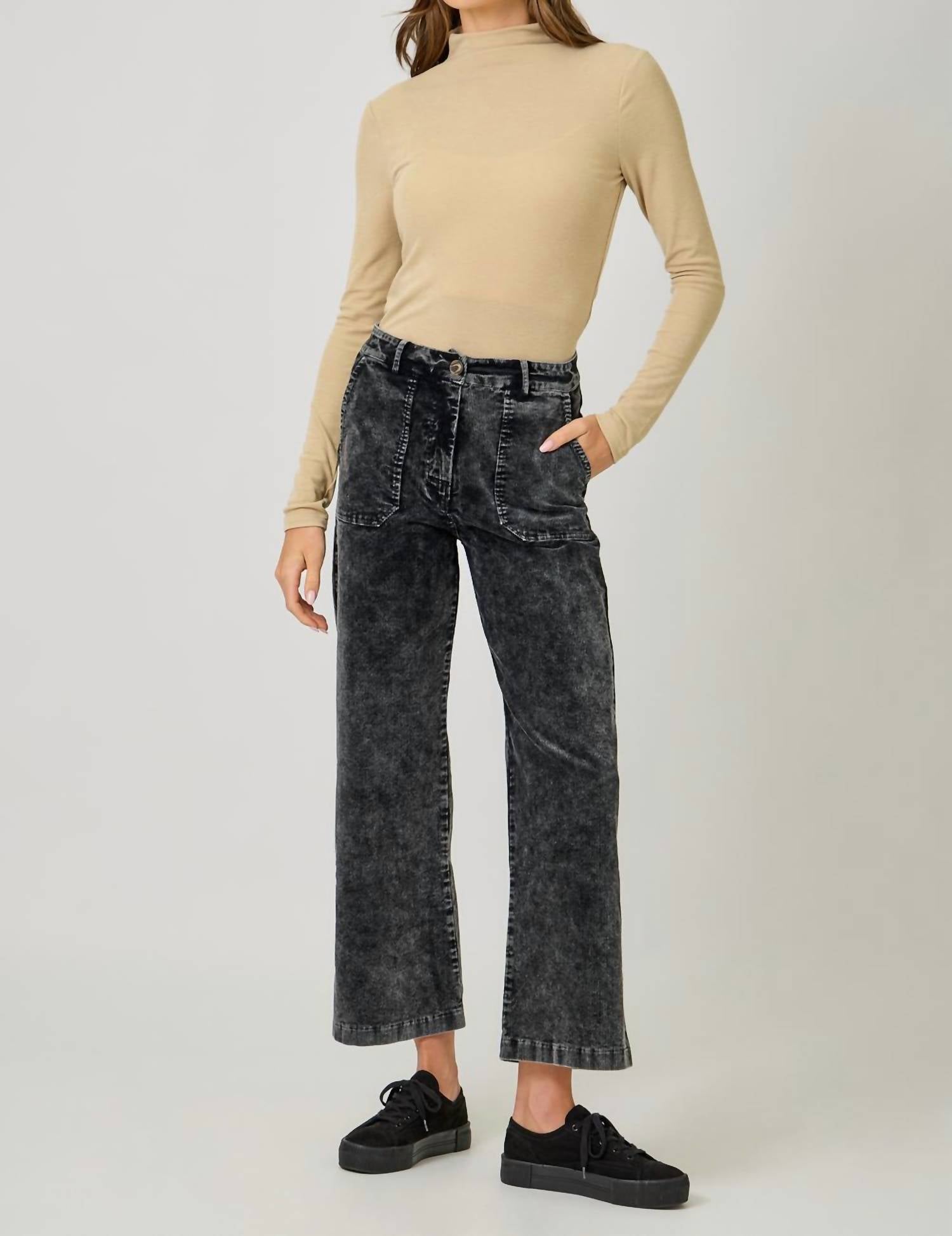 Mystree - Knit Mock Neck Long Sleeve Top