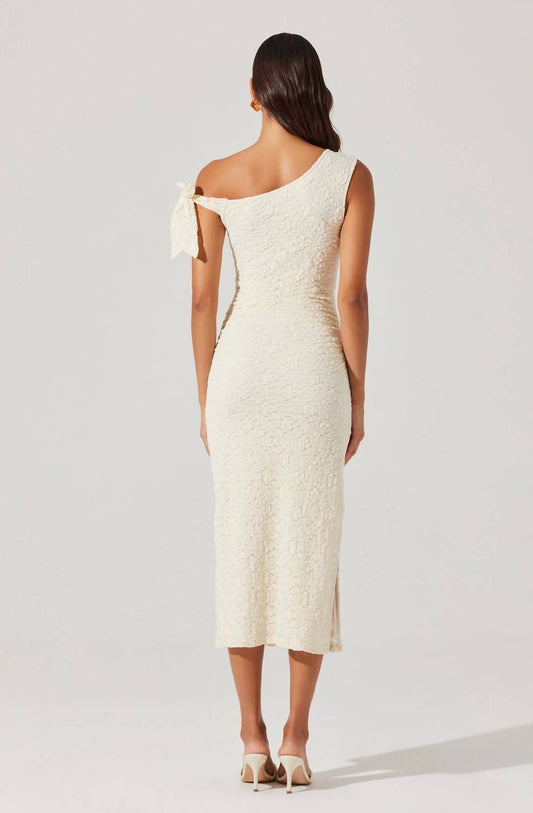 Astr - Emely Off Shoulder Midi Dress