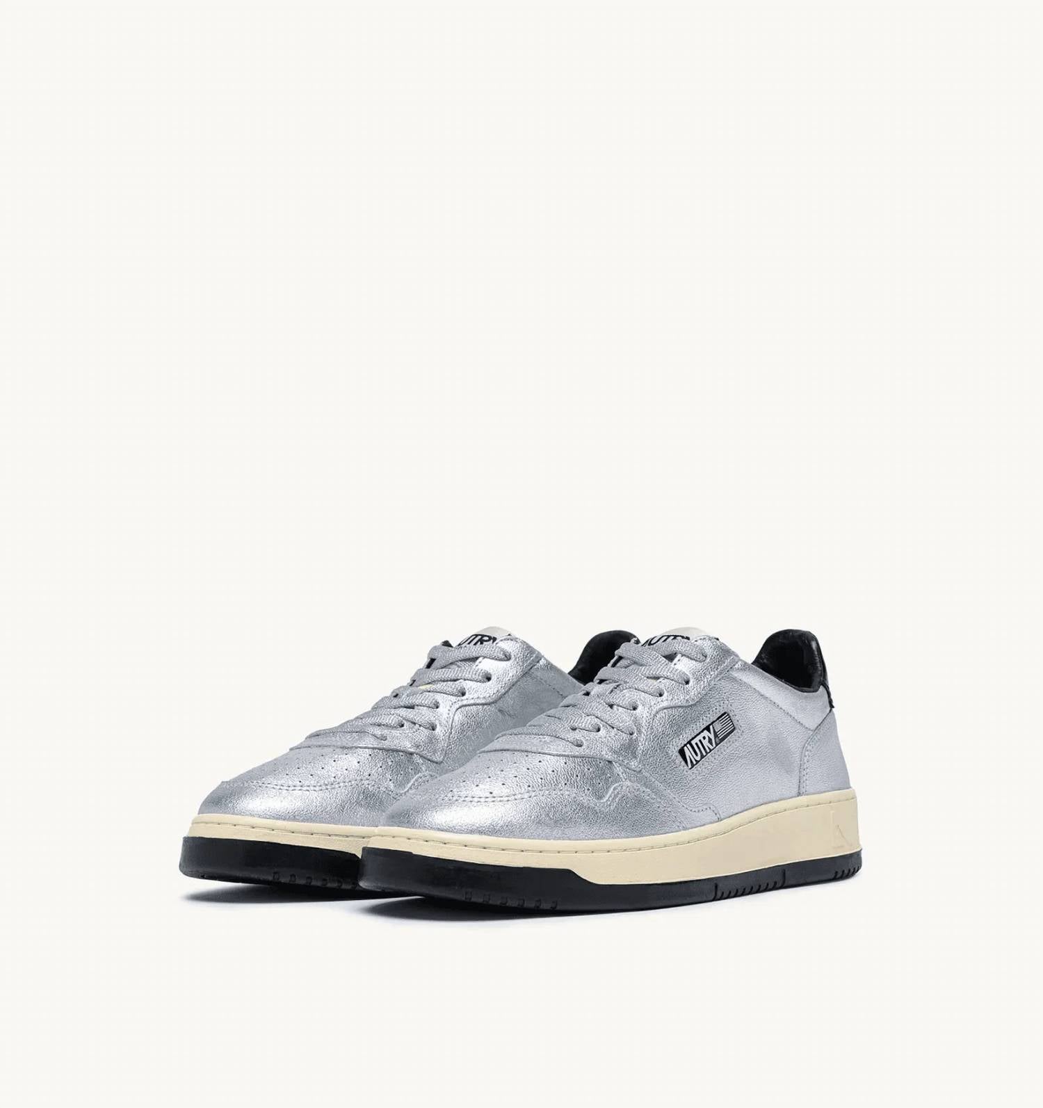 Autry - Women's Medalist Low Sneakers