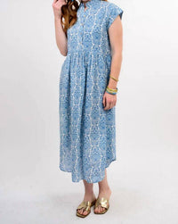 Ivy Jane Linen Short Sleeves Dress in blue - women's dress - detail view