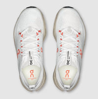 On - Women's Cloudsurfer Max Shoe