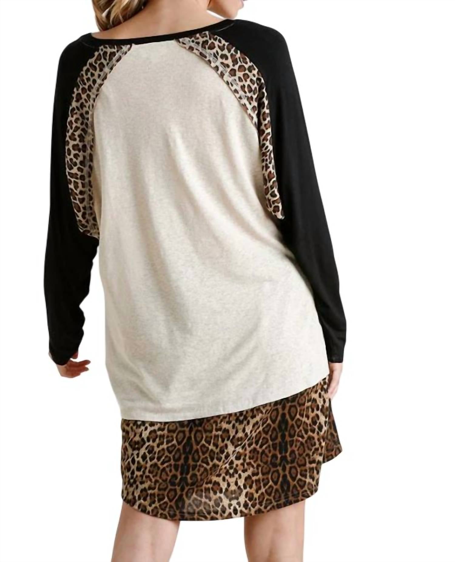 Umgee - Leopard Knot Top
