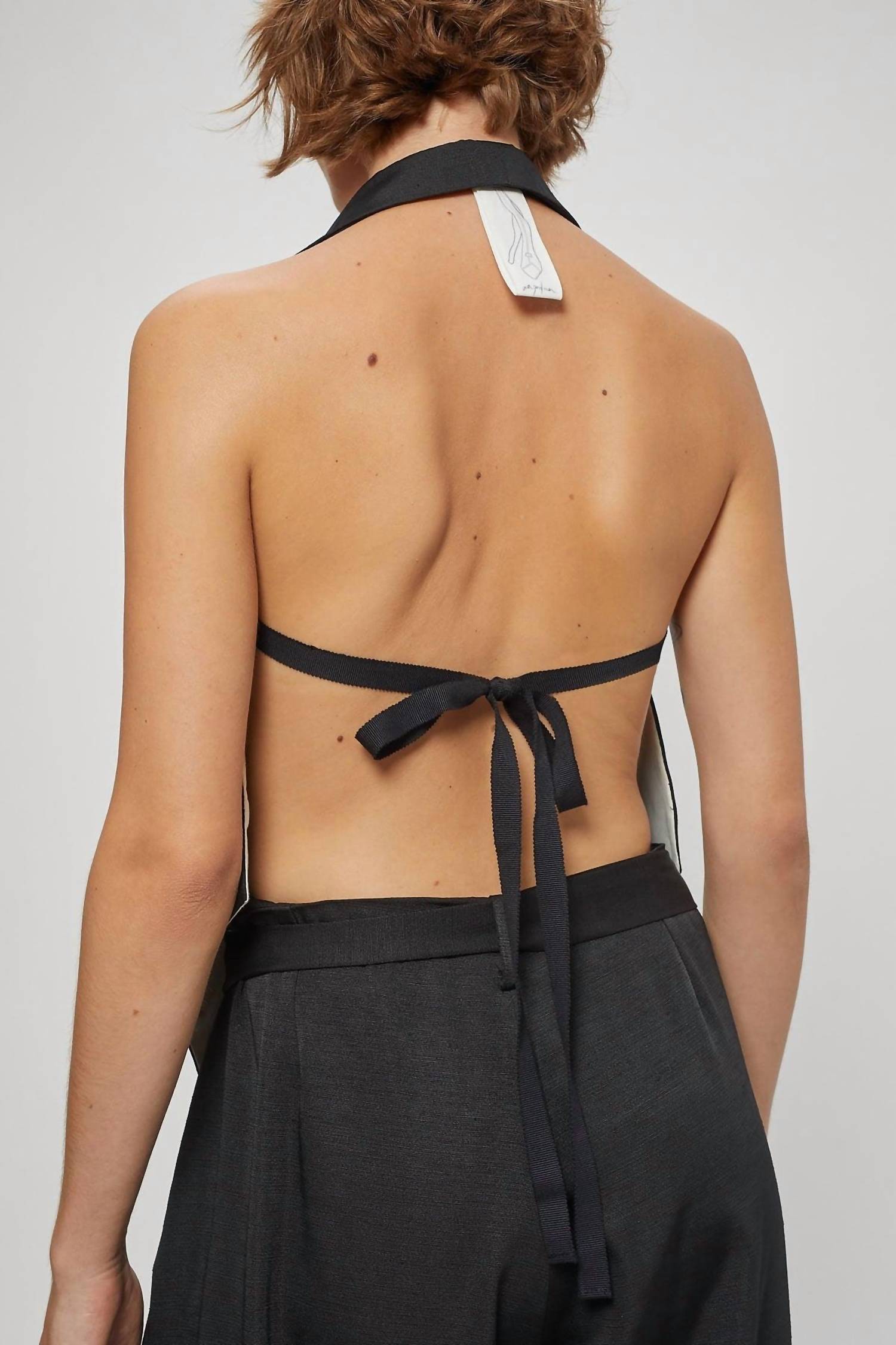 Asier Quintana Anaia Vest in black - women's jacket - alternate view