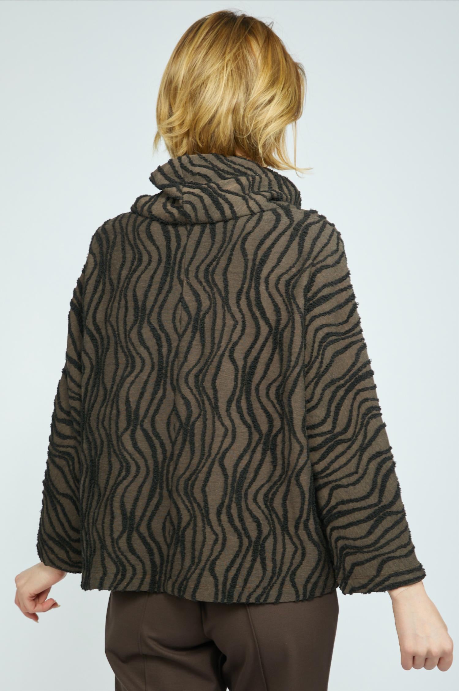Olivia By Habitat - Cameo Pocket Pullover Top
