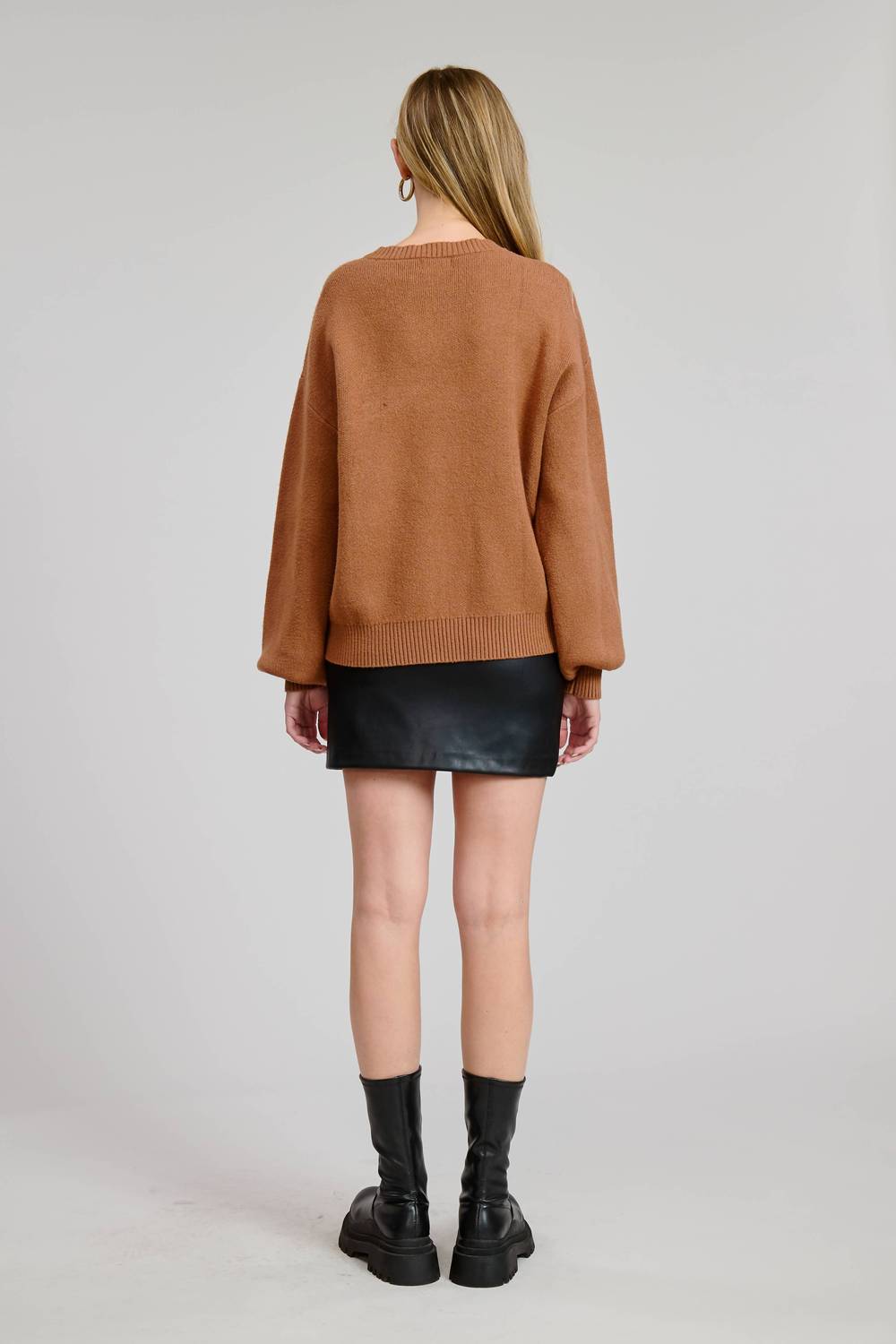 Flat White - Martini Crewneck Sweater Pullover