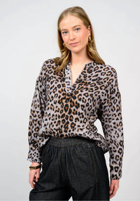 Ivy Jane - Leopard V-neck Linen Top