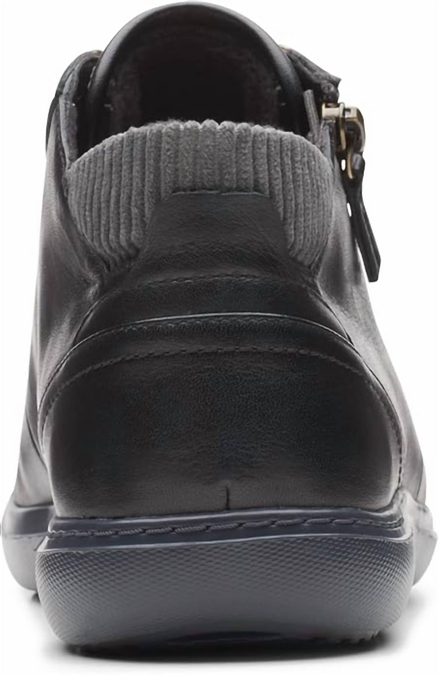 Clarks - Women's Nalle Mid Ankle Boots