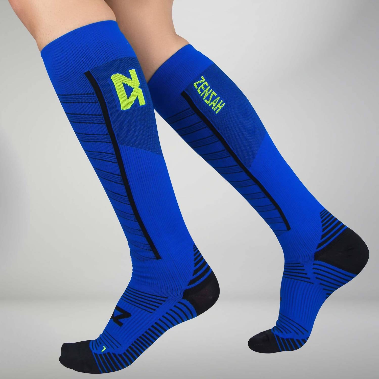 Zensah - Unisex Featherweight Compression Socks