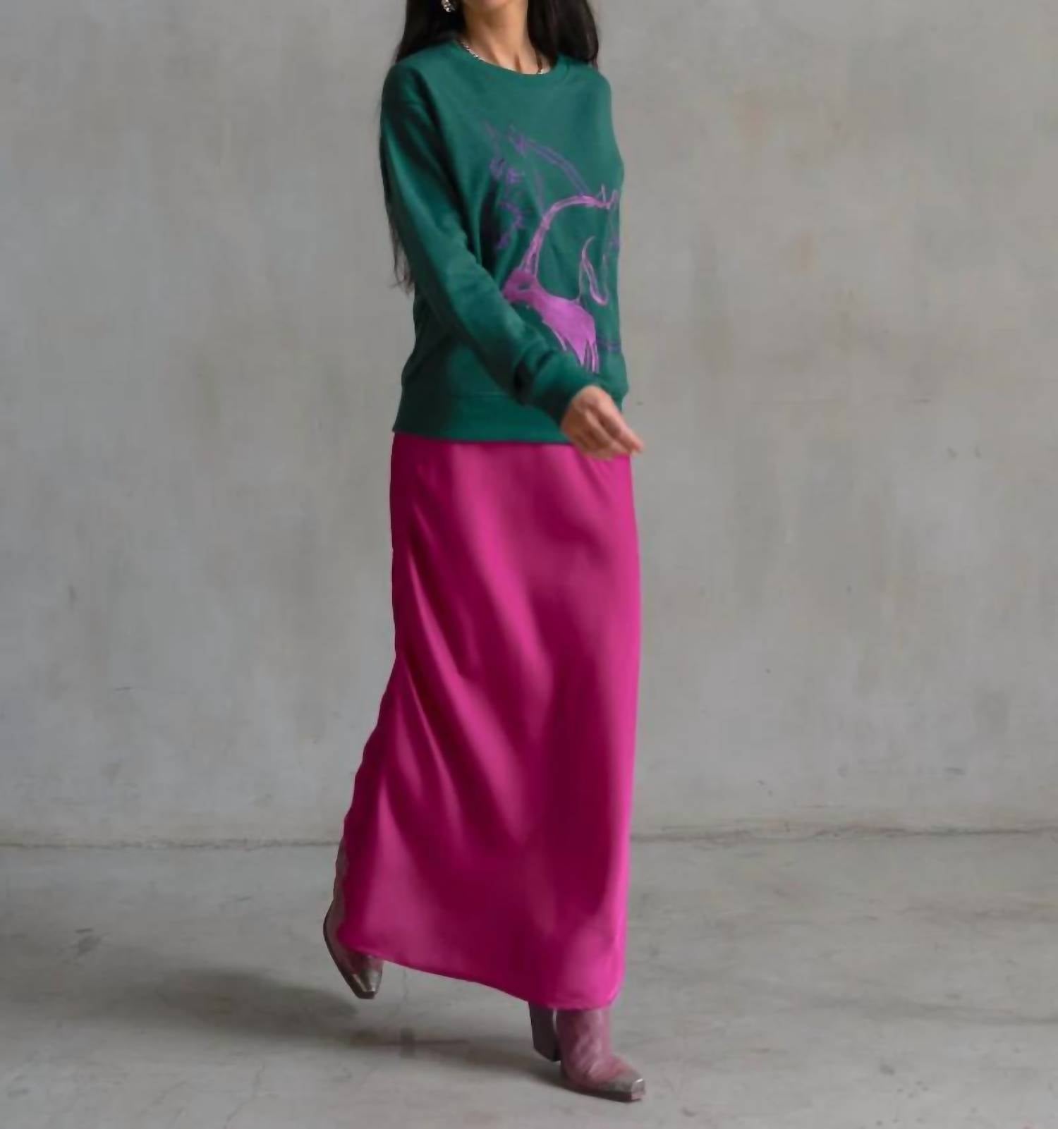 Care Tucker - 90’s Baggy Embroidered Sweatshirt