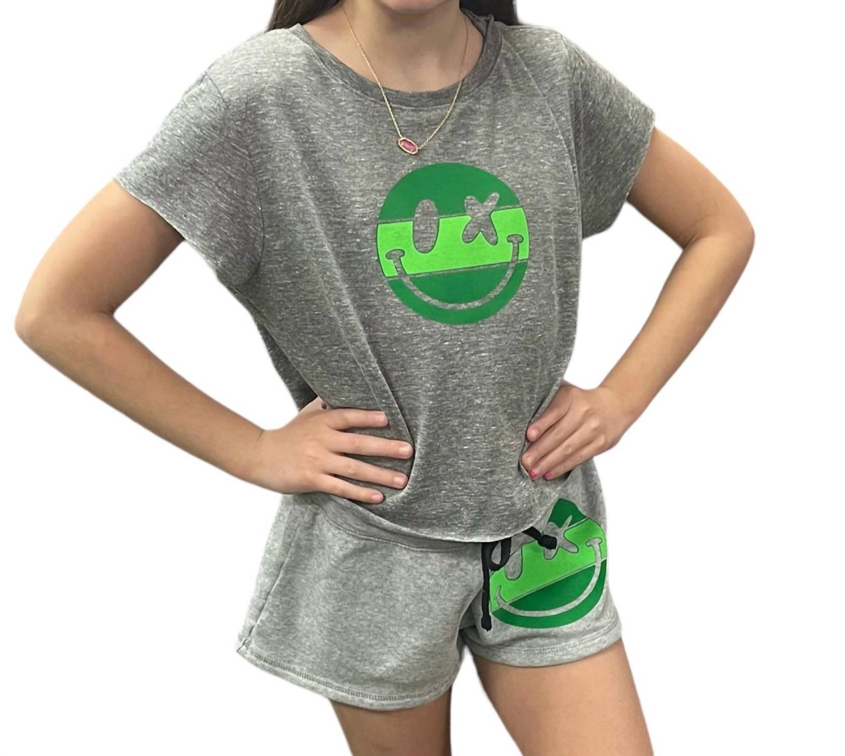 Love Junkie - Smiley Boyfriend Tee