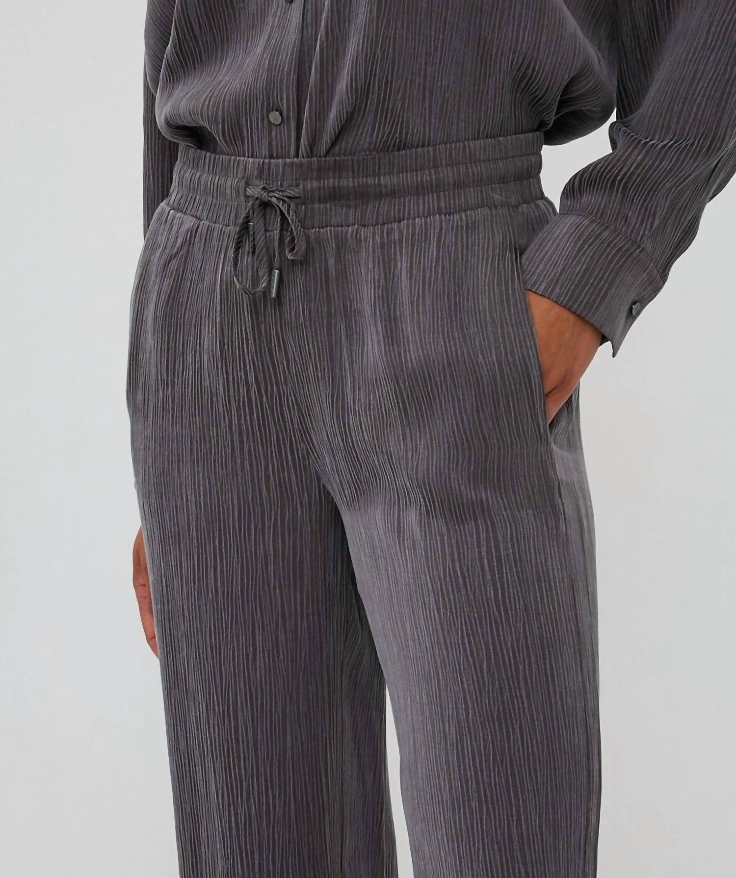 Esqualo - Women’s Elastic Waist Textured Pants