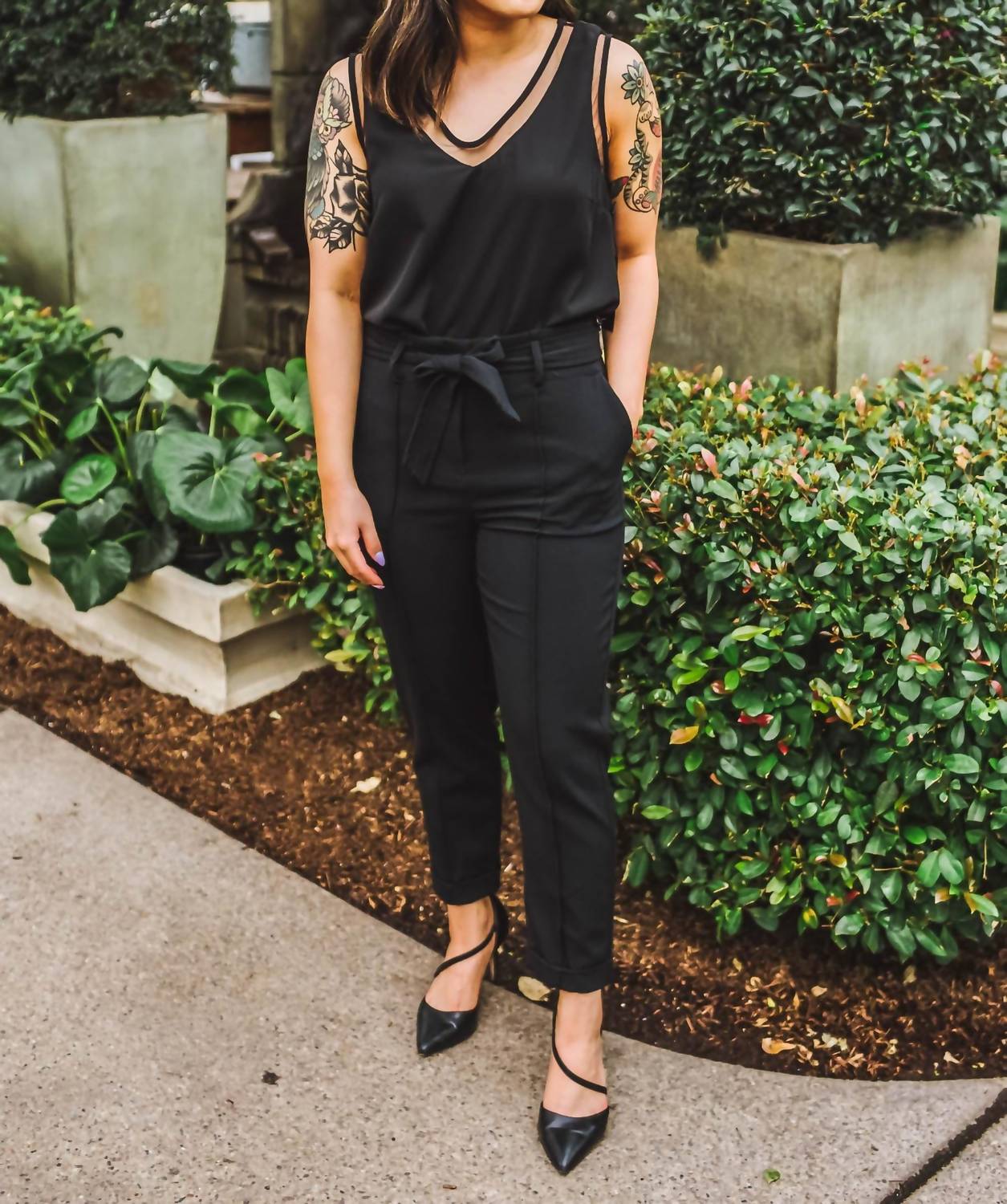 Mesh Trim V-Neck Tank