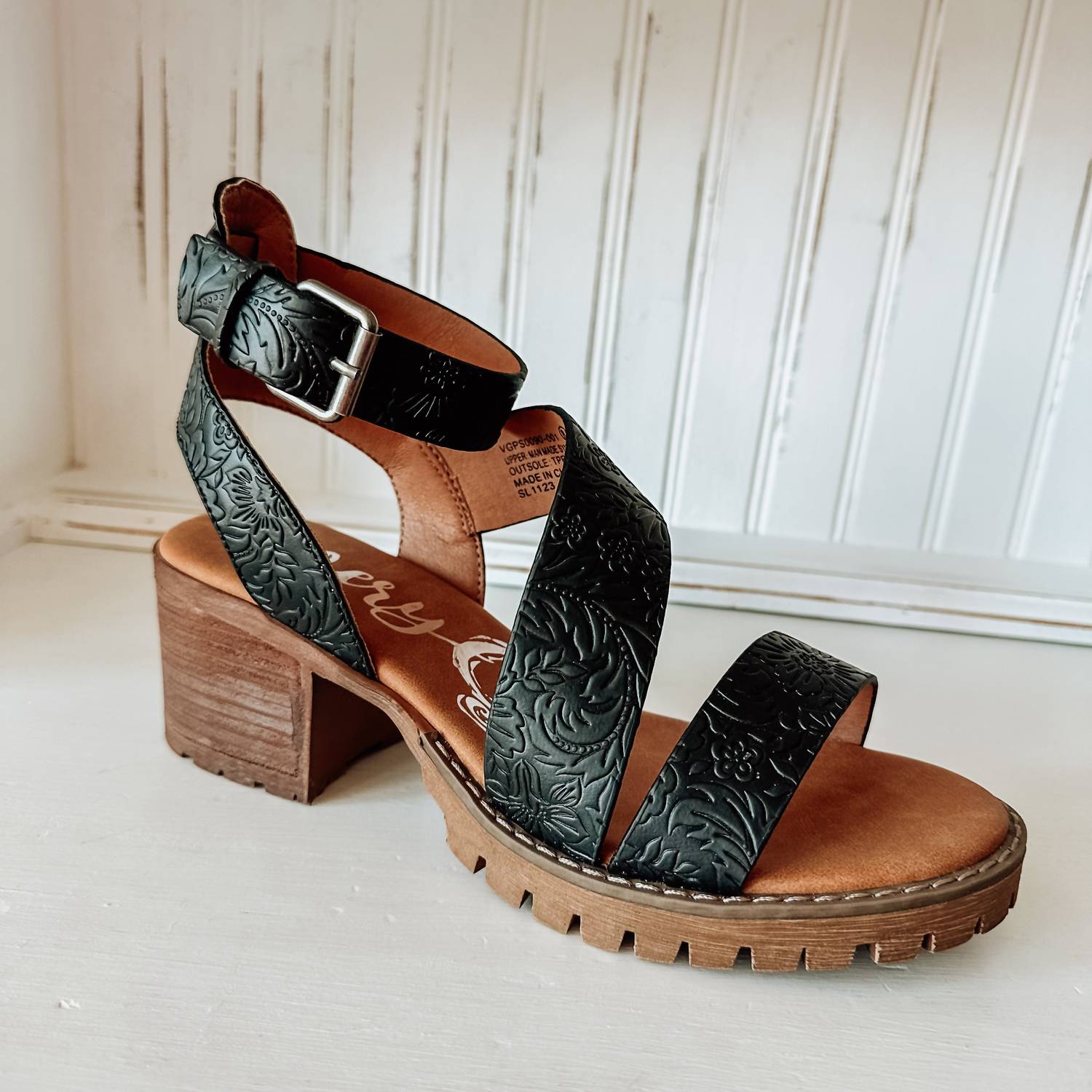 Very G - Women's Stephanie Tooled Block Heel