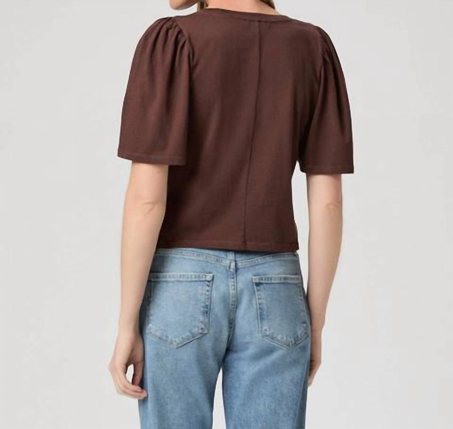 Paige - Sigrid Tee